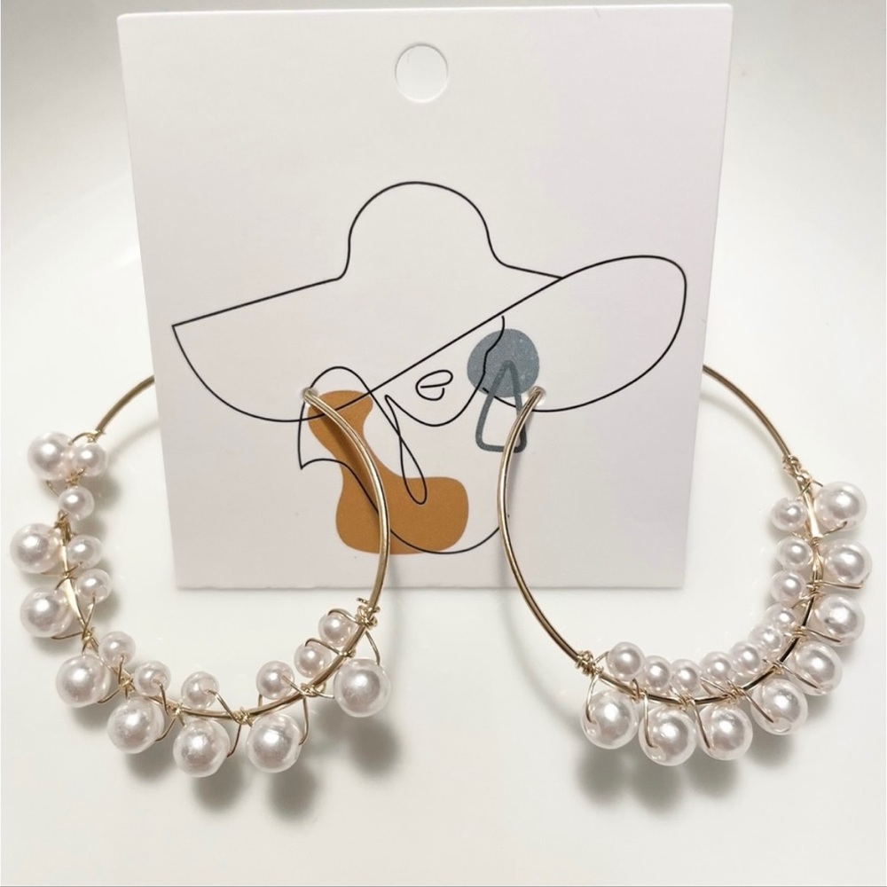 PEARL HOOP EARRINGS